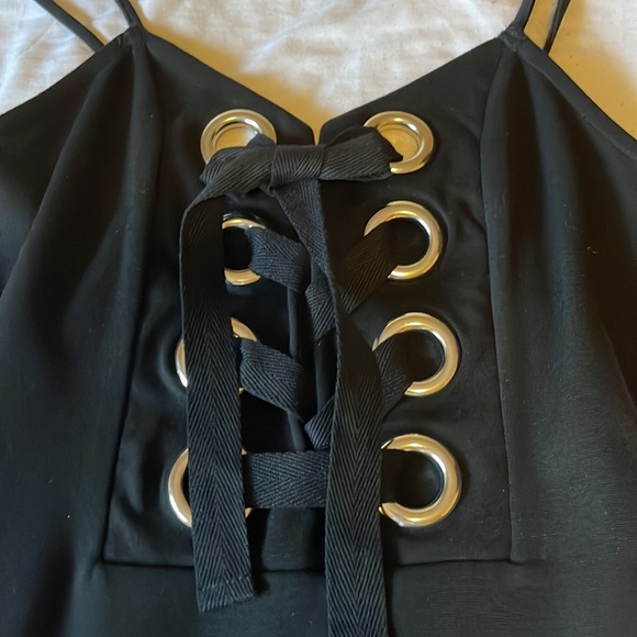 - l i t t l e b l a c k d r e s s - - Picture 3 of 3